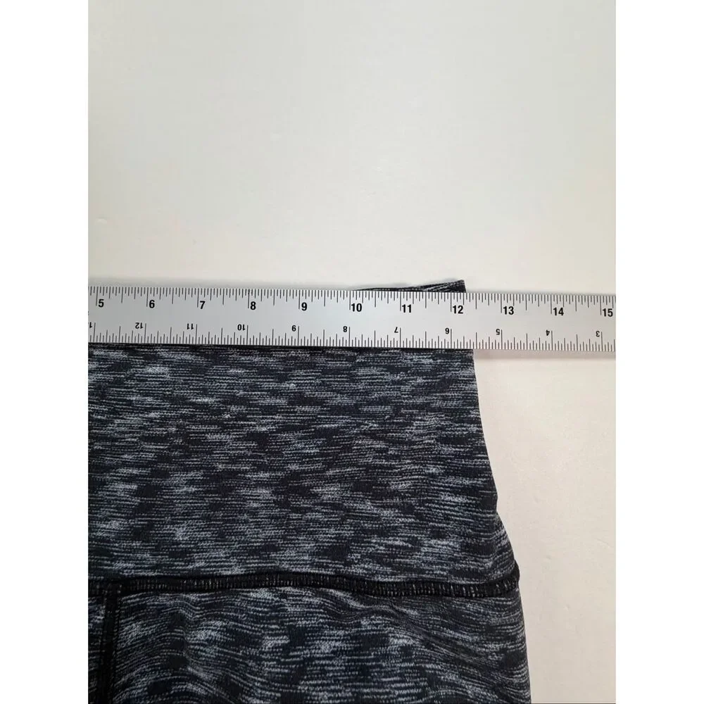 Lululemon Wunder Under Stirrup Leggings Dramatic Static Black White Size 6 EUC